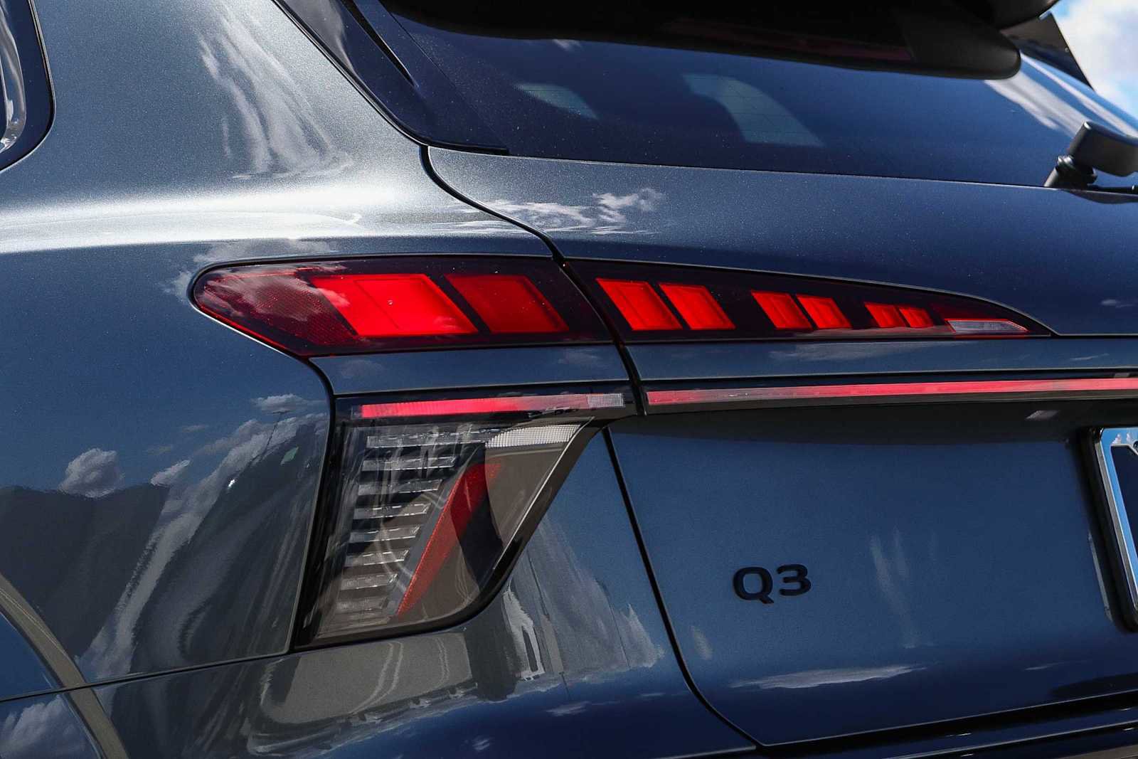 New 2026 Audi Q3 quattro 2.0T image 12