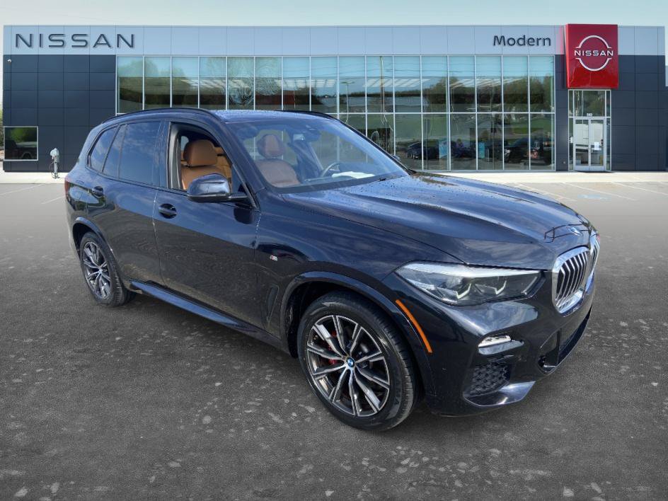 Used 2019 BMW X5 xDrive40i w/ M Sport Package AWD/4WD image 3
