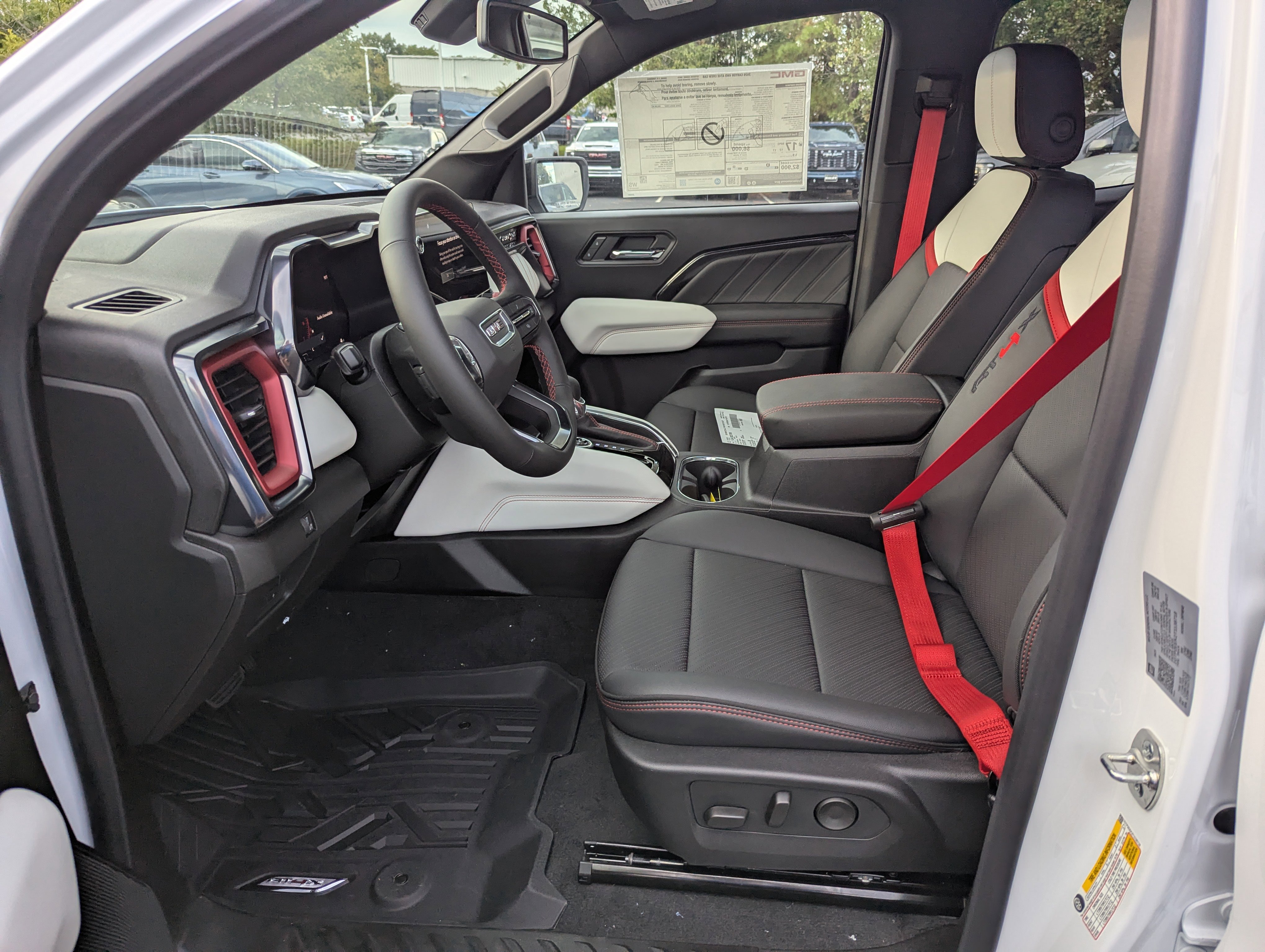 New 2026 GMC Canyon AT4X image 10