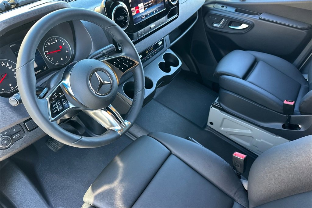 Used 2026 Mercedes-Benz Sprinter 2500 image 10