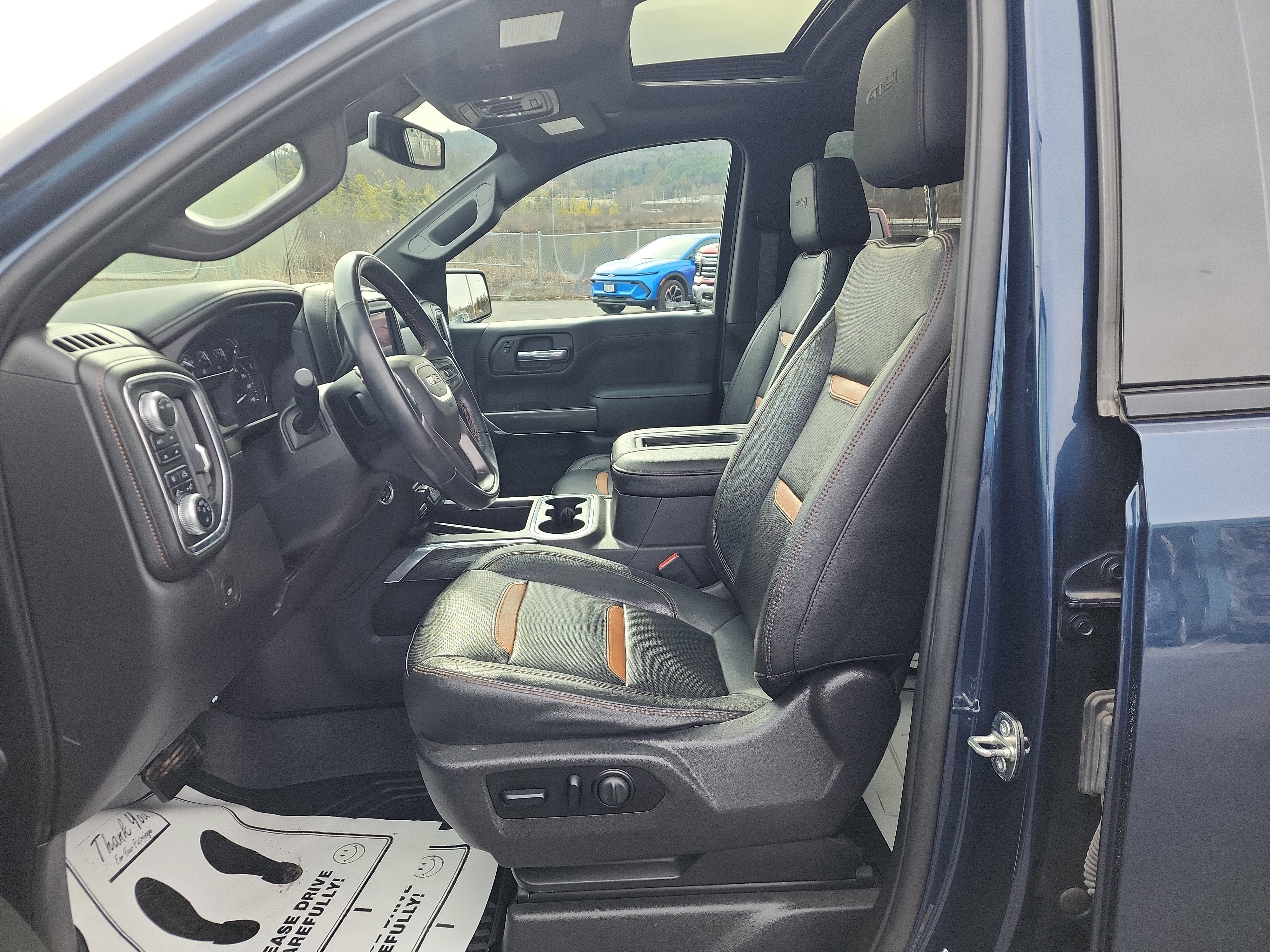 Certified 2020 GMC Sierra 1500 AT4 w/ AT4 Premium Package AWD/4WD image 11