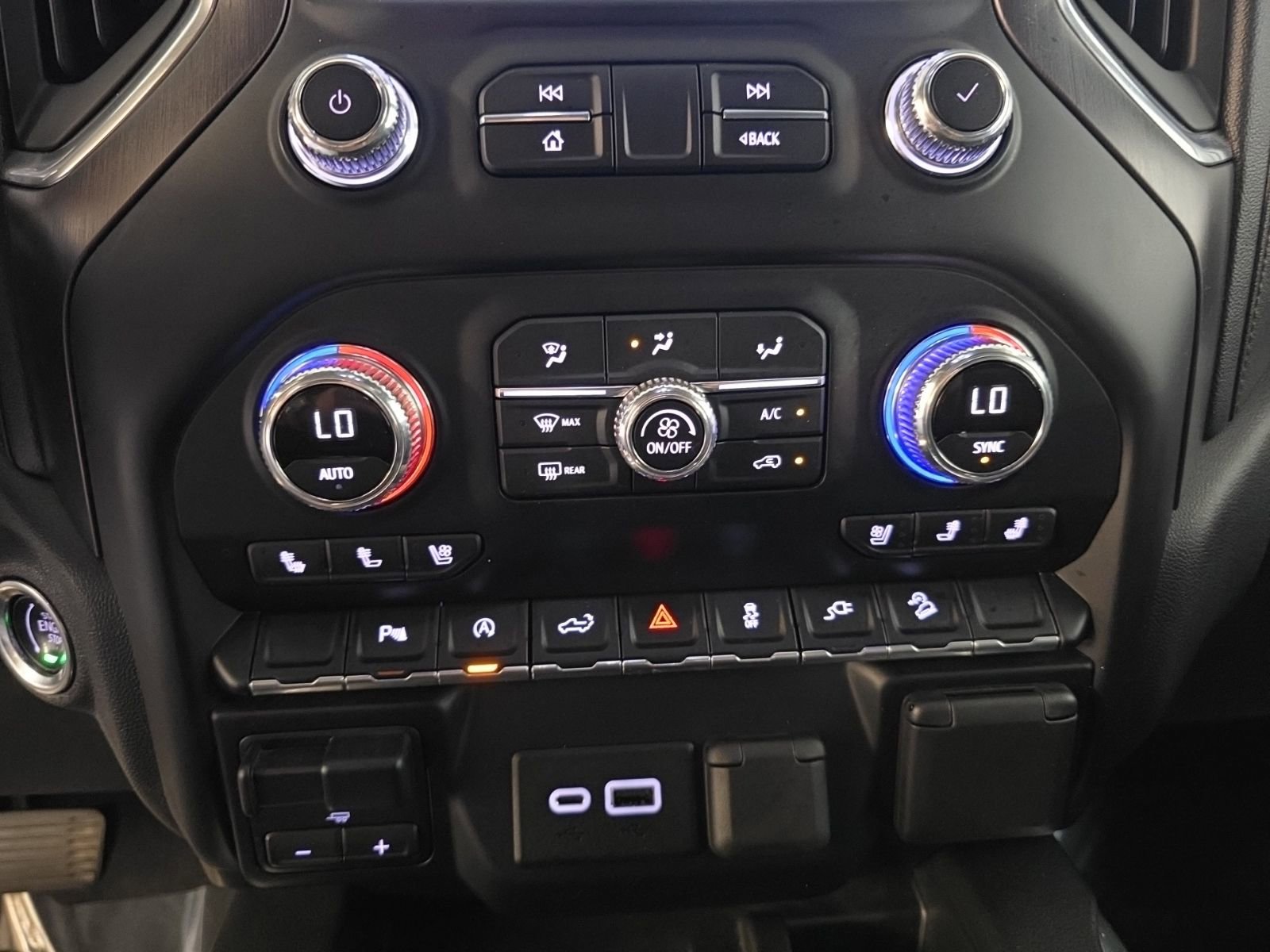 Used 2020 GMC Sierra 1500 AT4 w/ AT4 Premium Package image 26