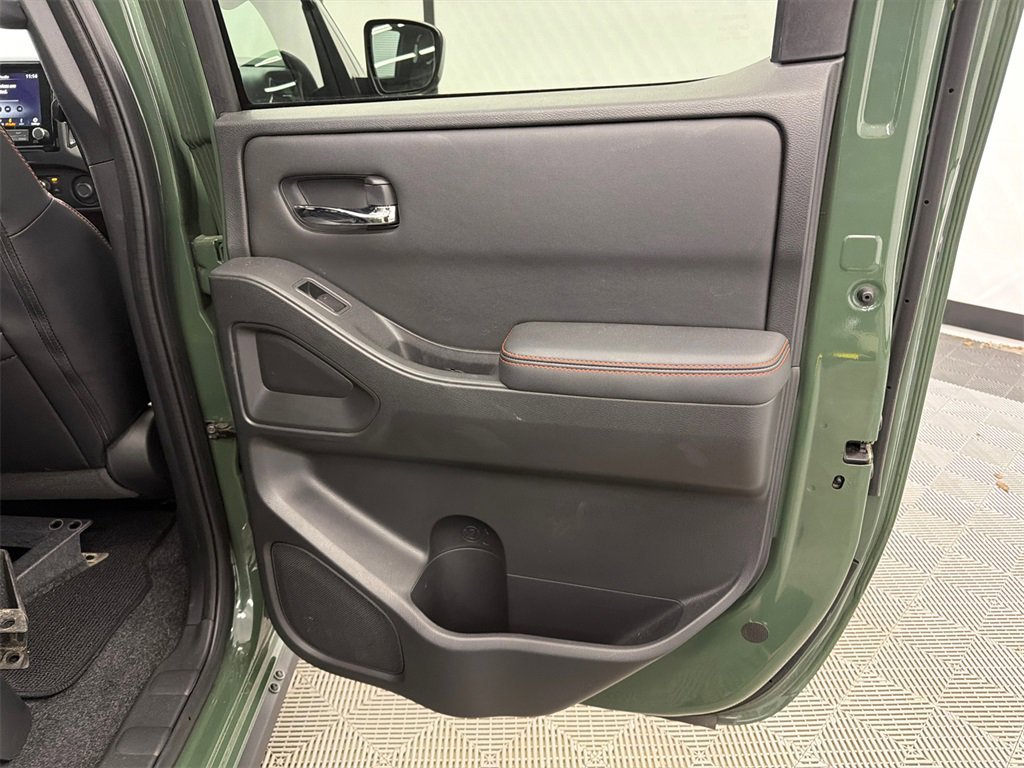 Used 2023 Nissan Frontier PRO-4X w/ Pro-4X Premium Package image 17
