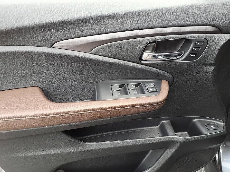 Used 2024 Honda Ridgeline RTL image 11