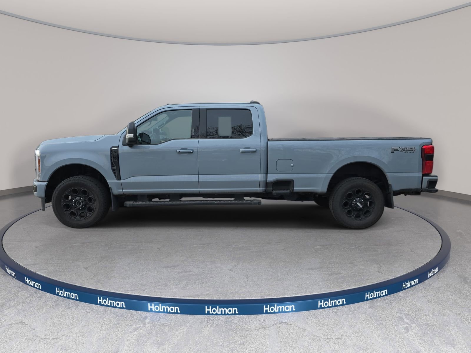 Used 2024 Ford F350 Lariat w/ Black Appearance Package image 7