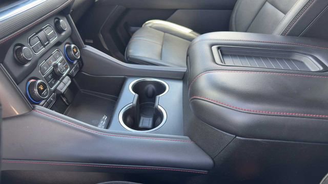 Used 2021 Chevrolet Suburban RST w/ Luxury Package RWD image 30