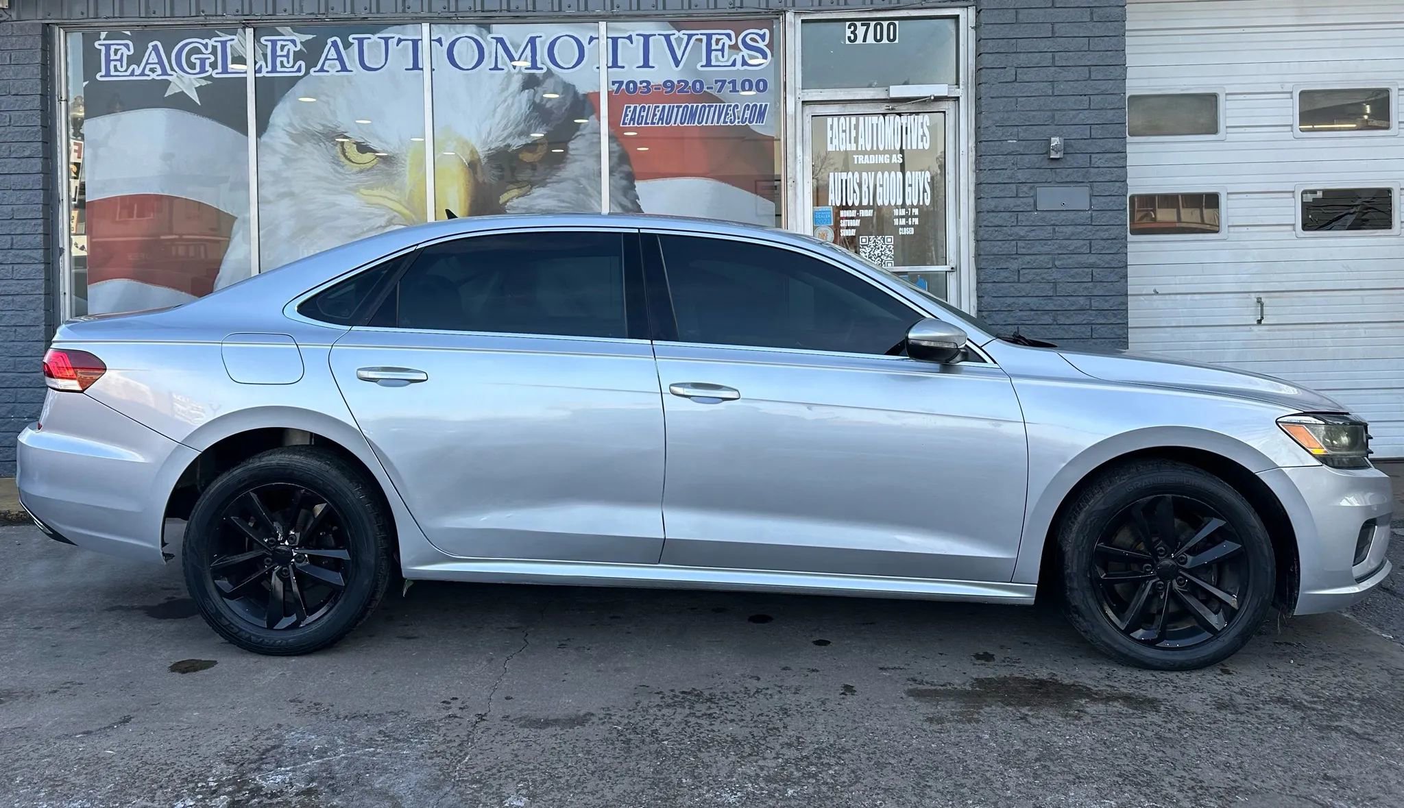 Used 2020 Volkswagen Passat 2.0T SE image 2