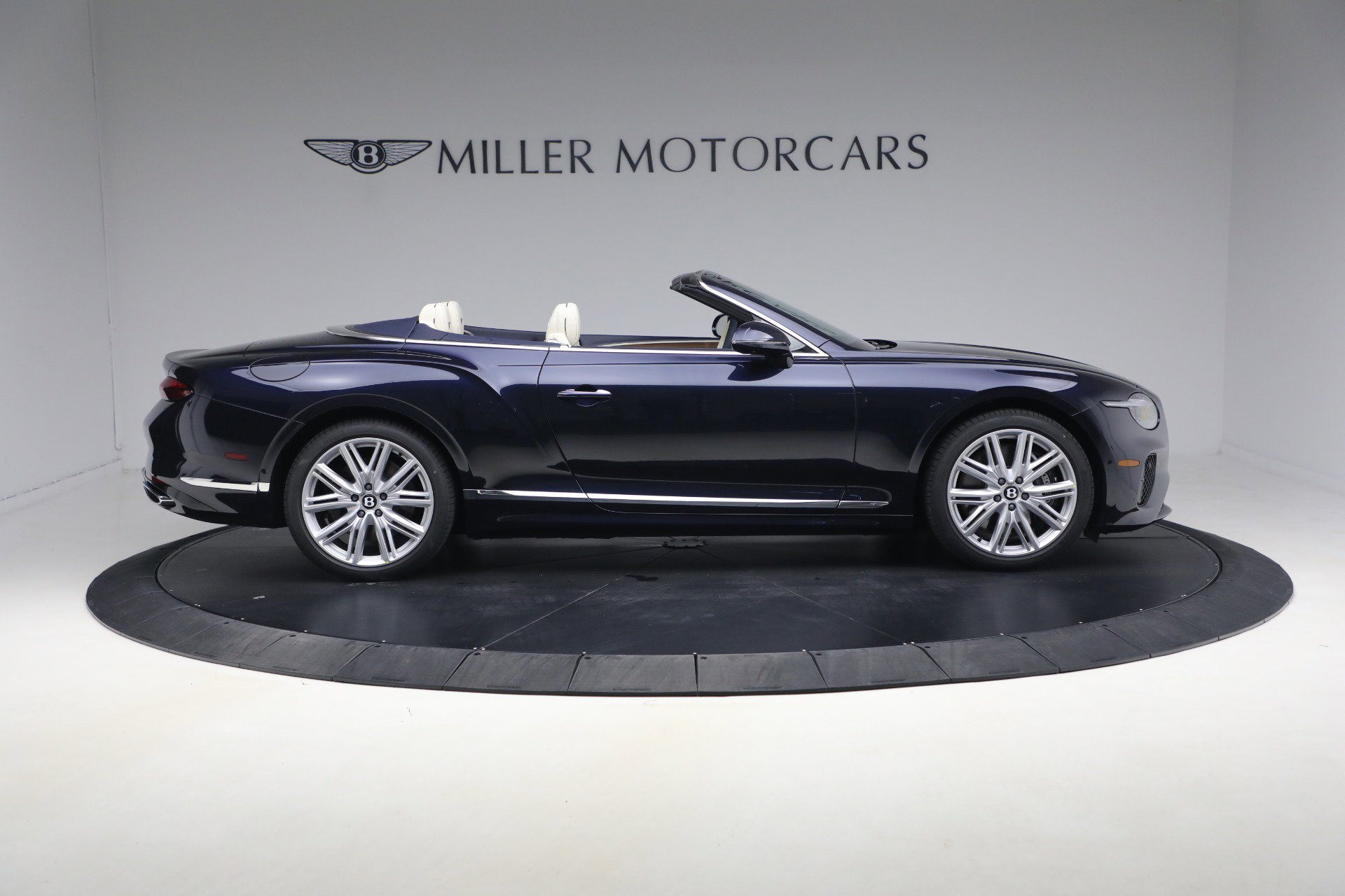 New 2026 Bentley Continental GTC AWD/4WD image 6