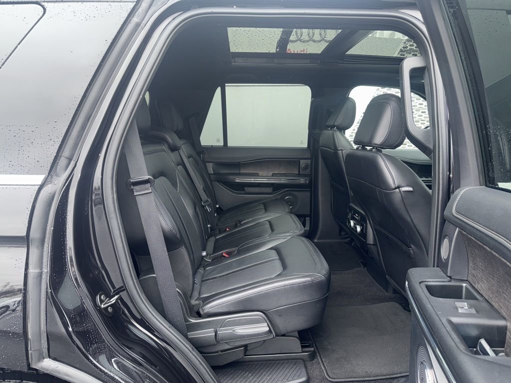 Used 2021 Ford Expedition Limited image 23