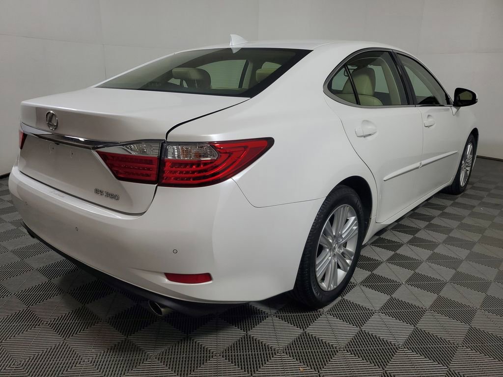 Used 2015 Lexus ES 350 w/ Premium Package FWD image 6