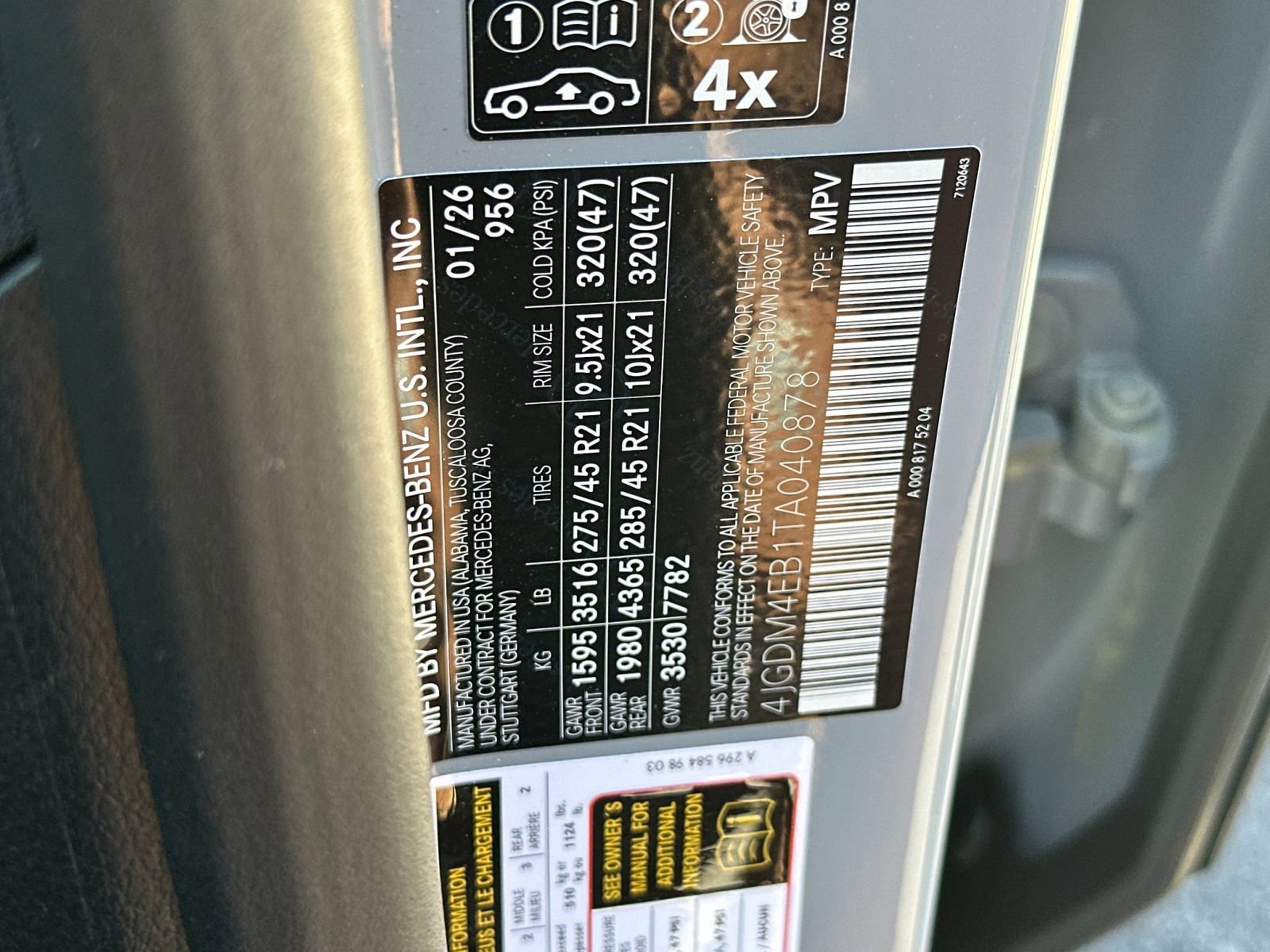 New 2026 Mercedes-Benz EQS 550 4MATIC SUV image 34