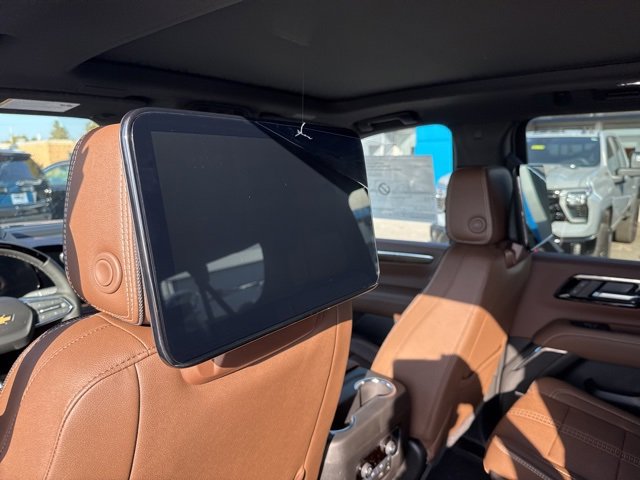 New 2026 Chevrolet Suburban High Country image 16