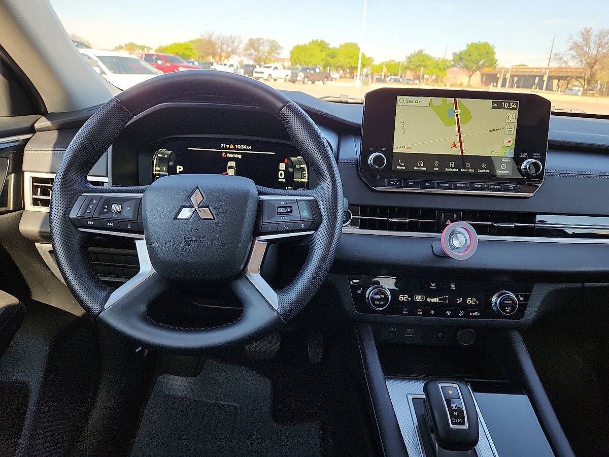 Used 2023 Mitsubishi Outlander SEL FWD image 6