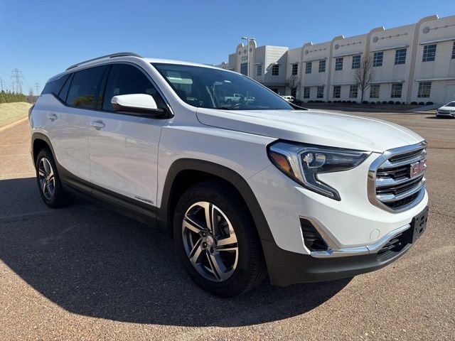 Used 2021 GMC Terrain SLT image 3