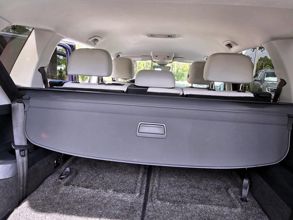 Used 2023 Volkswagen Tiguan SE FWD image 31