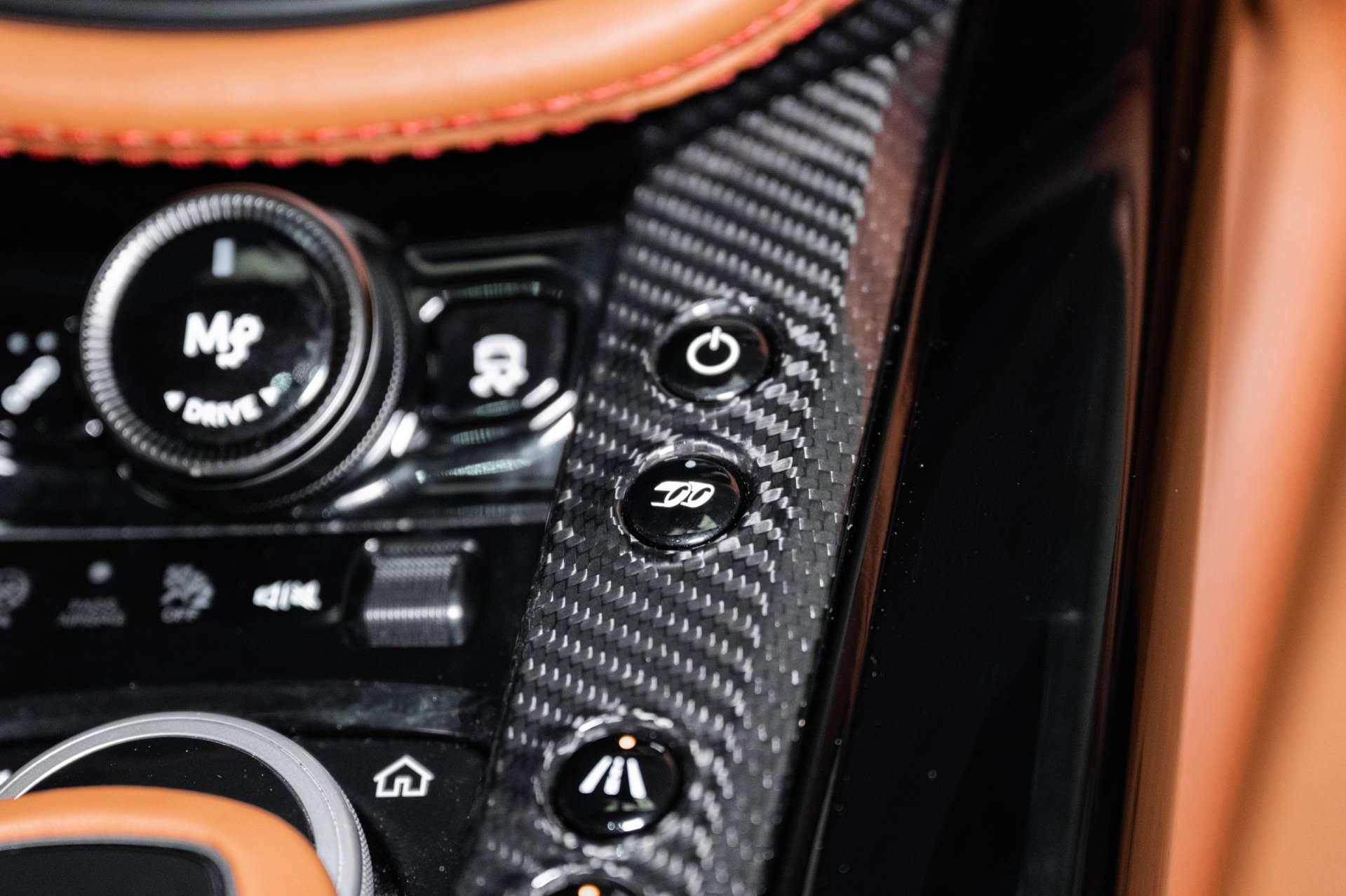 Used 2023 Aston Martin DBX 707 image 43