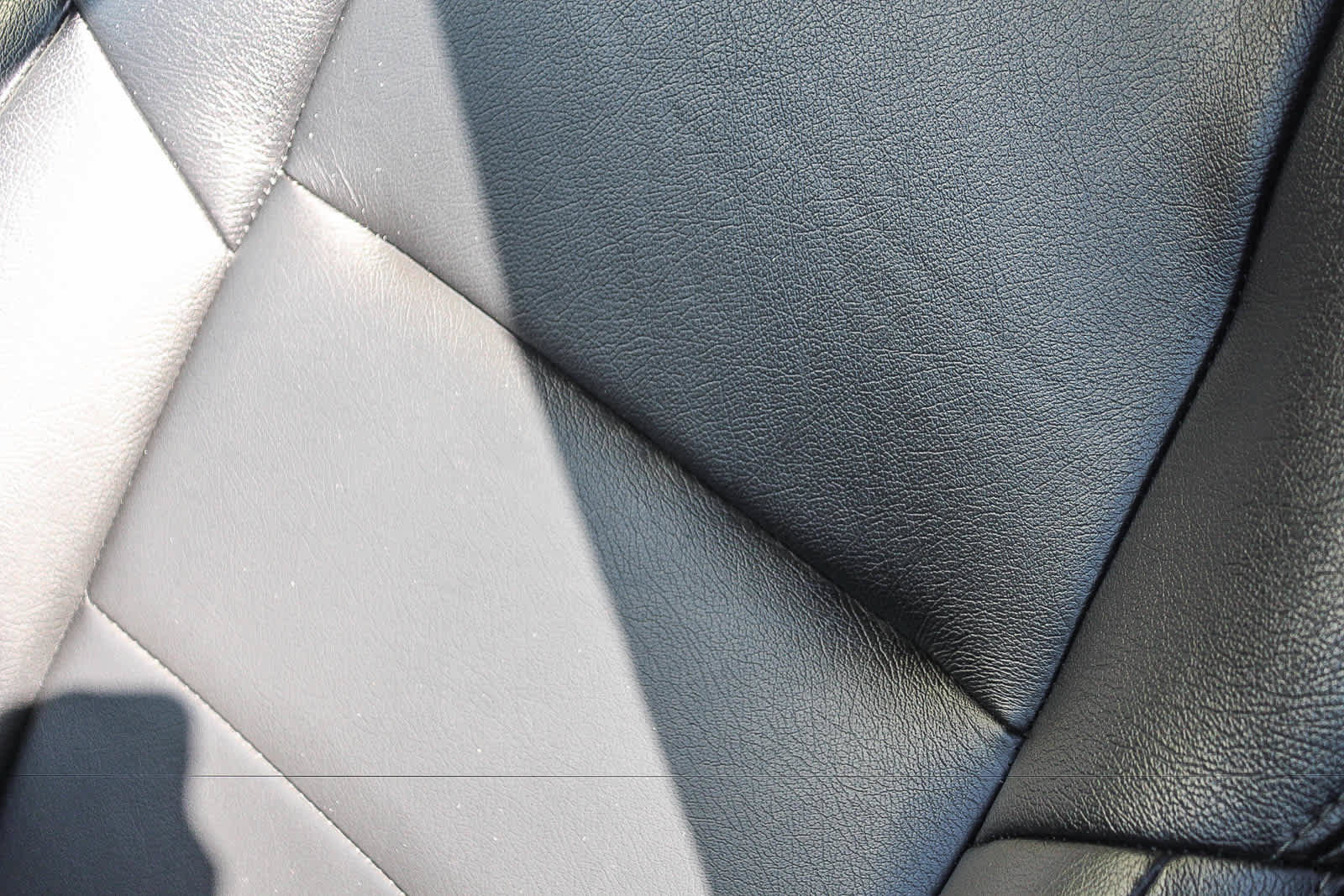 Used 2017 Toyota RAV4 XLE w/ Carpet Mat Package AWD/4WD image 35