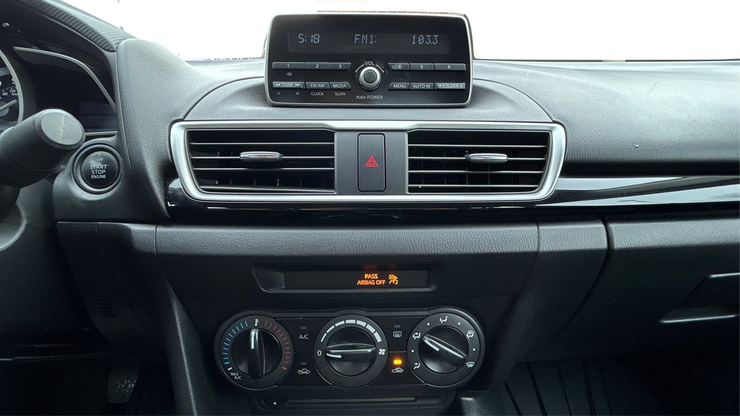 Used 2014 MAZDA MAZDA3 i Sport image 15