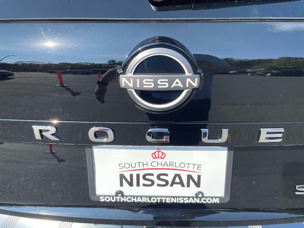Used 2023 Nissan Rogue SV w/ SV Premium B Package AWD/4WD image 13