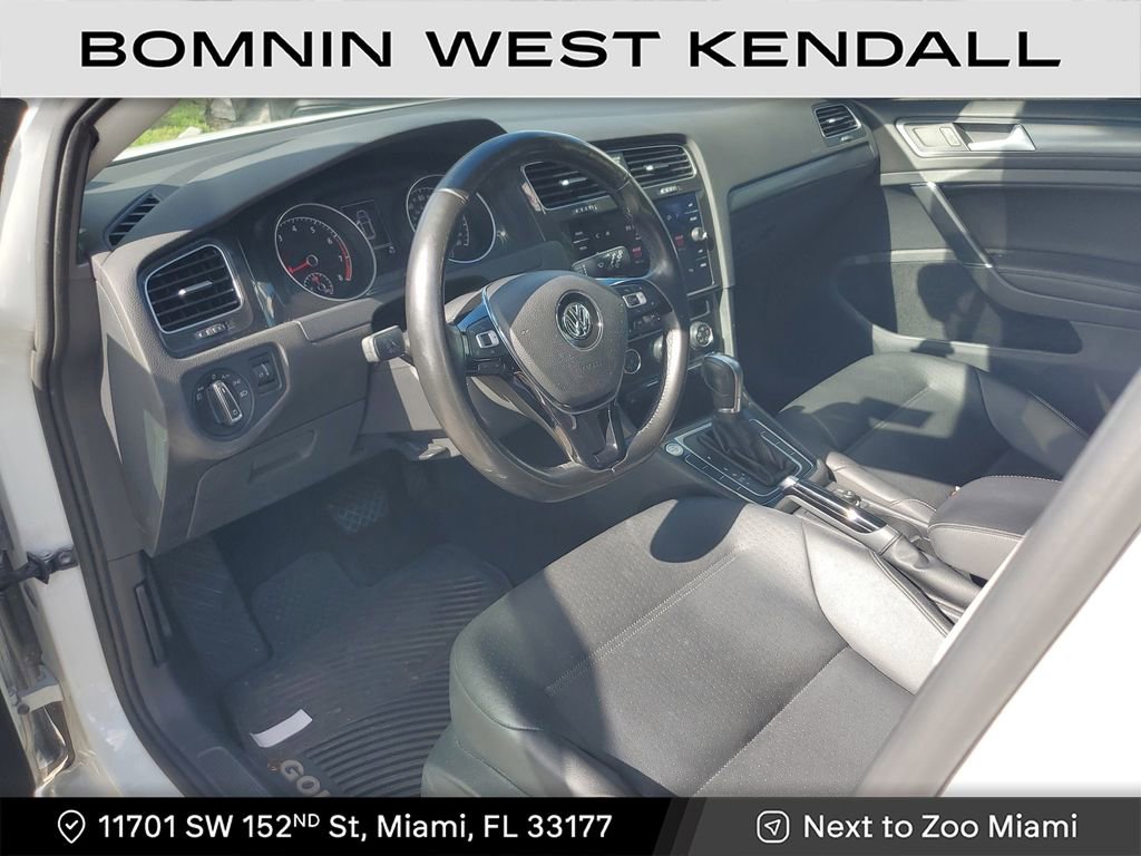 Used 2018 Volkswagen Golf SE image 20