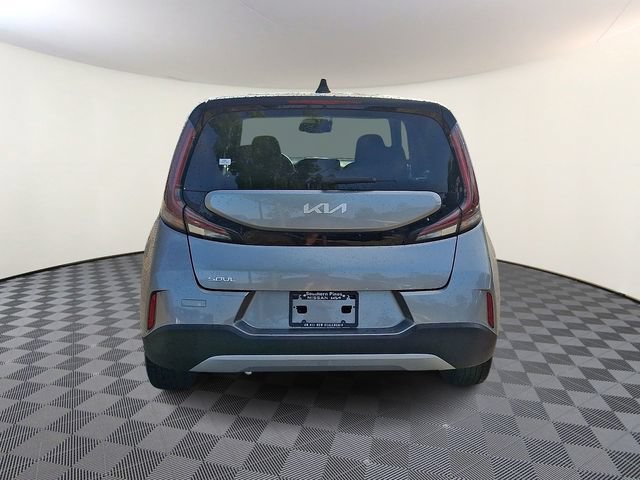 Certified 2023 Kia Soul S FWD image 6