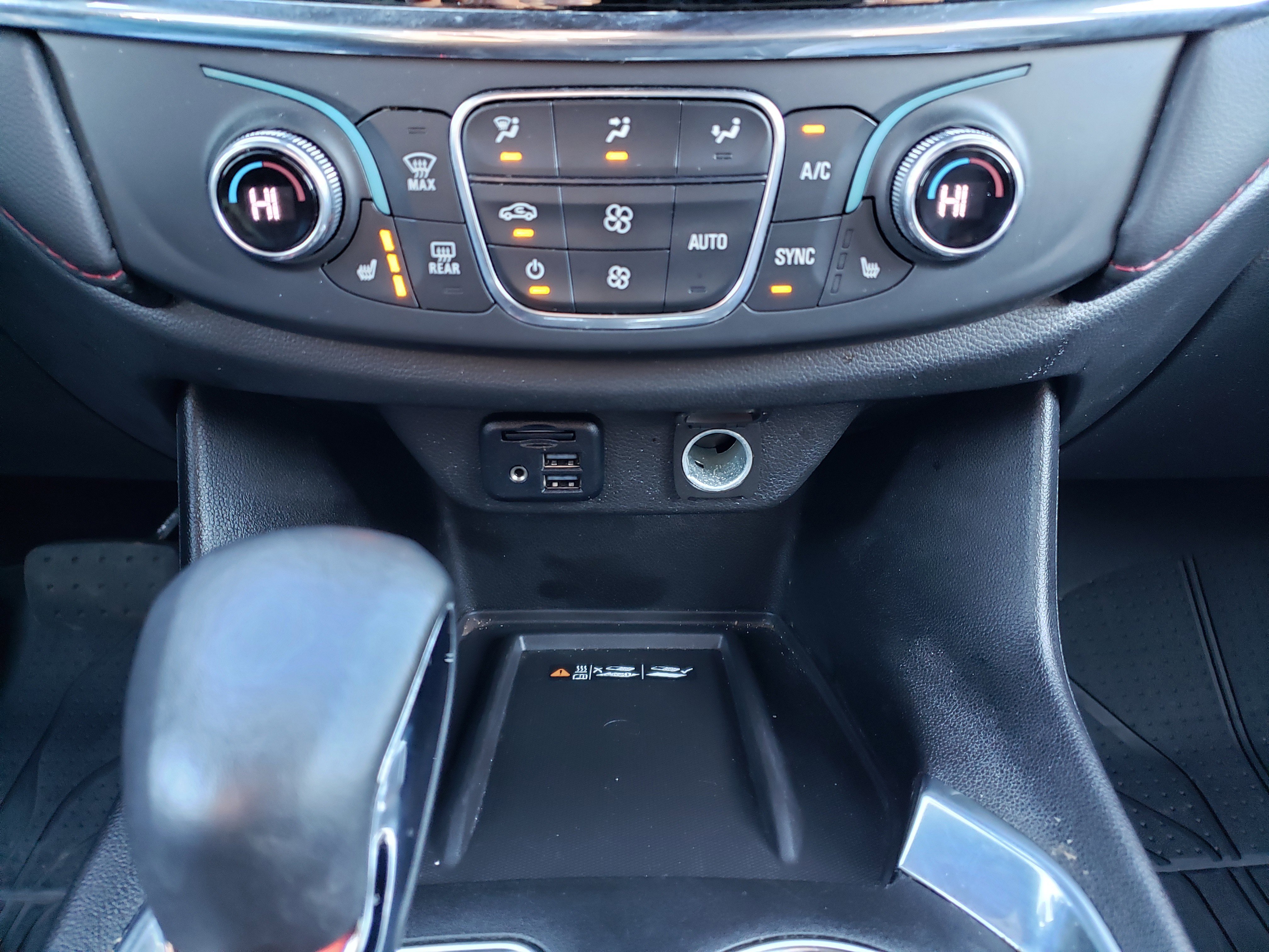 Used 2023 Chevrolet Traverse RS w/ LPO, Floor Liner Package image 20