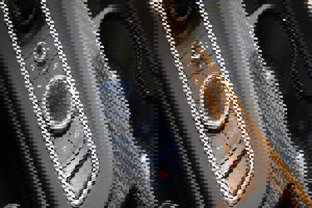 Used 2023 Cadillac Escalade Premium Luxury image 31