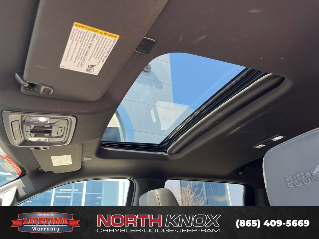 Used 2022 Chevrolet Silverado 1500 High Country image 10