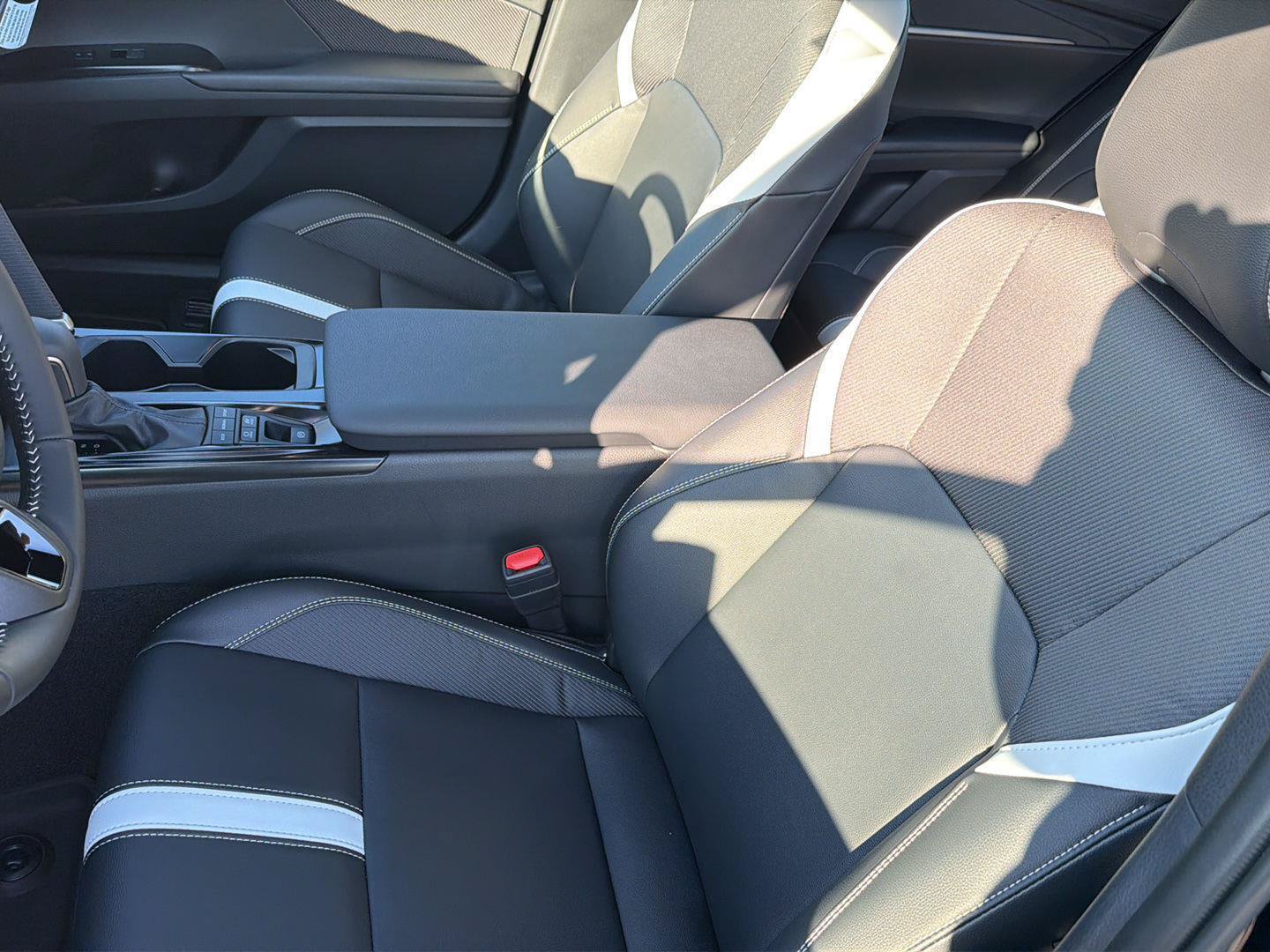 New 2026 Toyota Camry SE FWD image 28