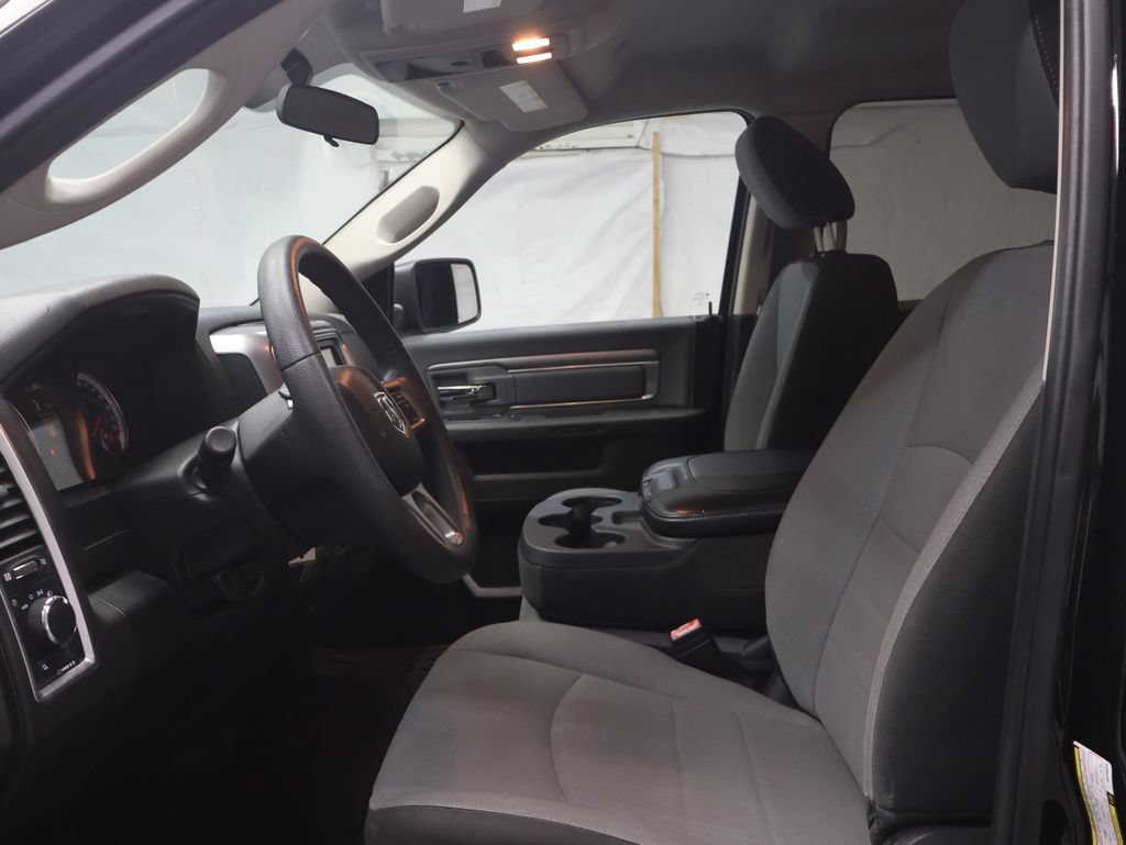 Used 2022 RAM 1500 Classic SLT AWD/4WD image 16