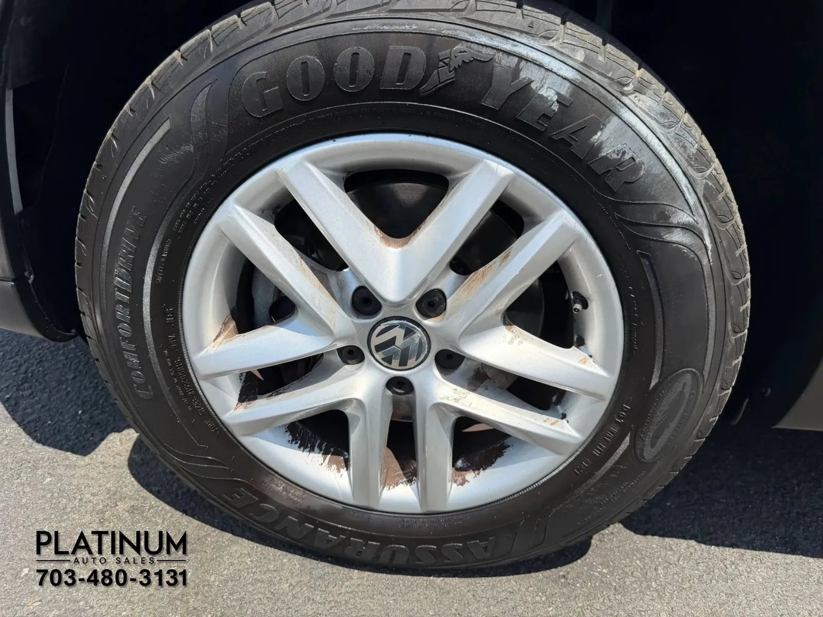 Used 2011 Volkswagen Tiguan S AWD/4WD image 23