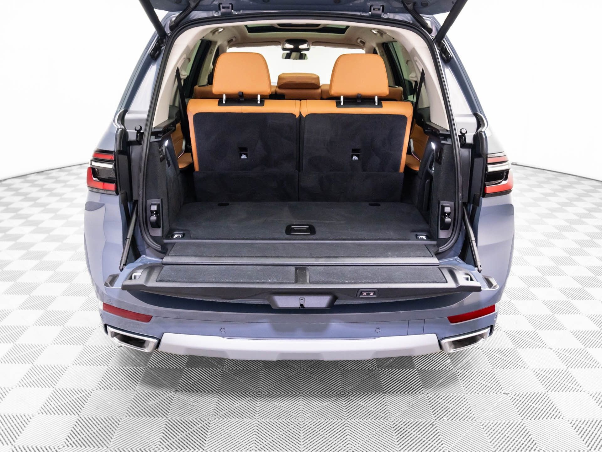 Certified 2023 BMW X7 xDrive40i w/ Premium Package image 34