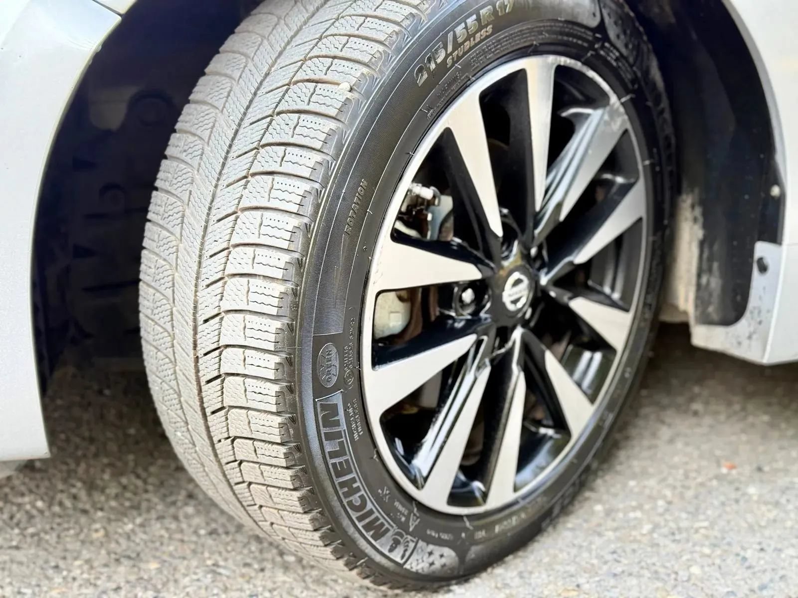 Used 2018 Nissan Altima 2.5 SV FWD image 15