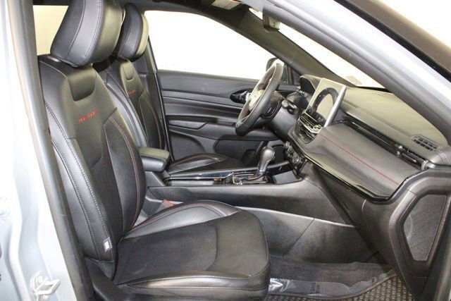 Used 2024 Jeep Compass Trailhawk AWD/4WD image 17