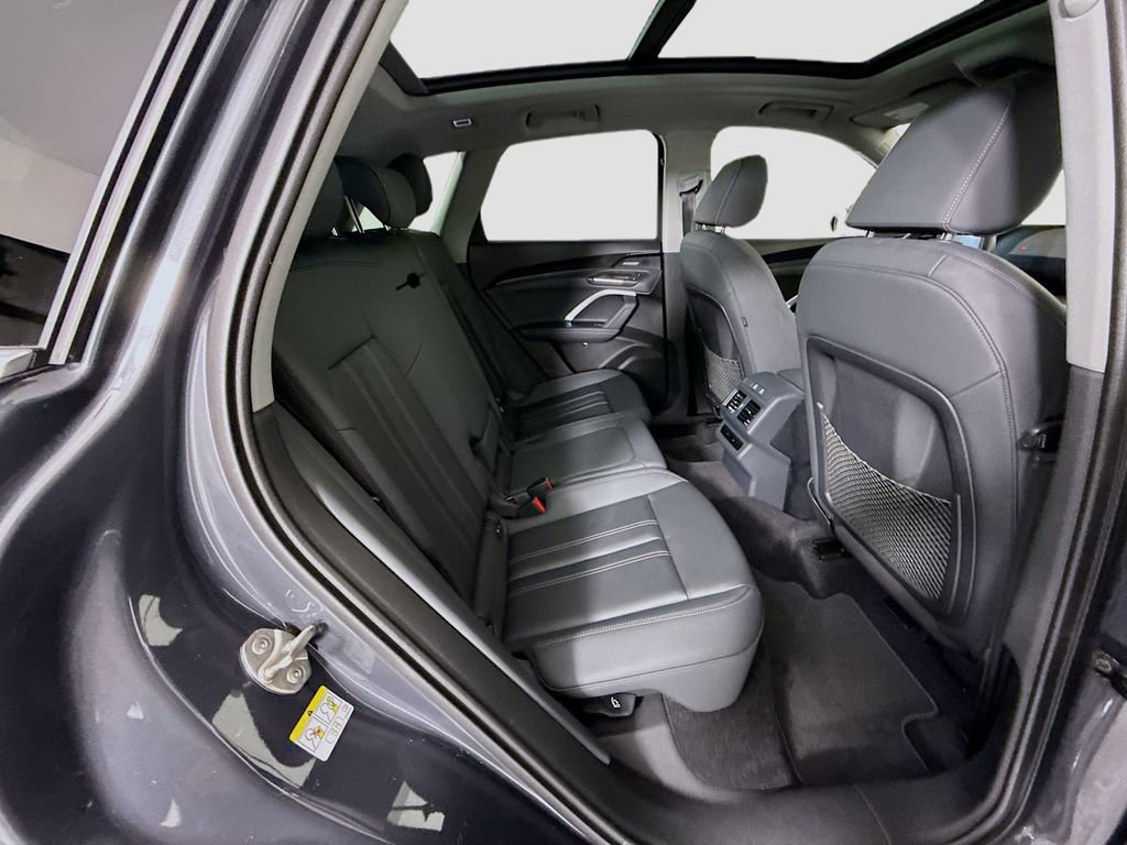 Certified 2025 Audi Q5 Premium w/ Premium Plus AWD/4WD image 23