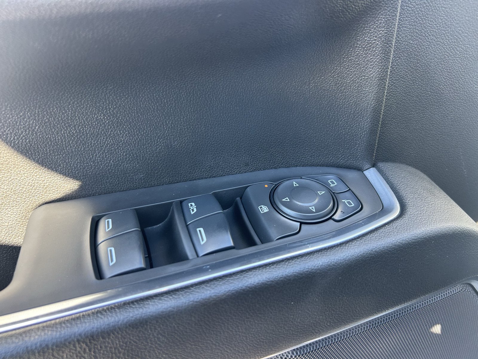 Certified 2025 Chevrolet Silverado 1500 LT RWD image 27
