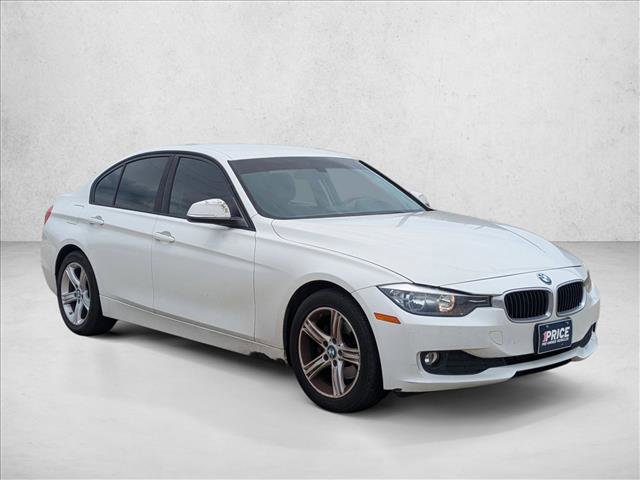 Used 2015 BMW 320i Sedan RWD image 3