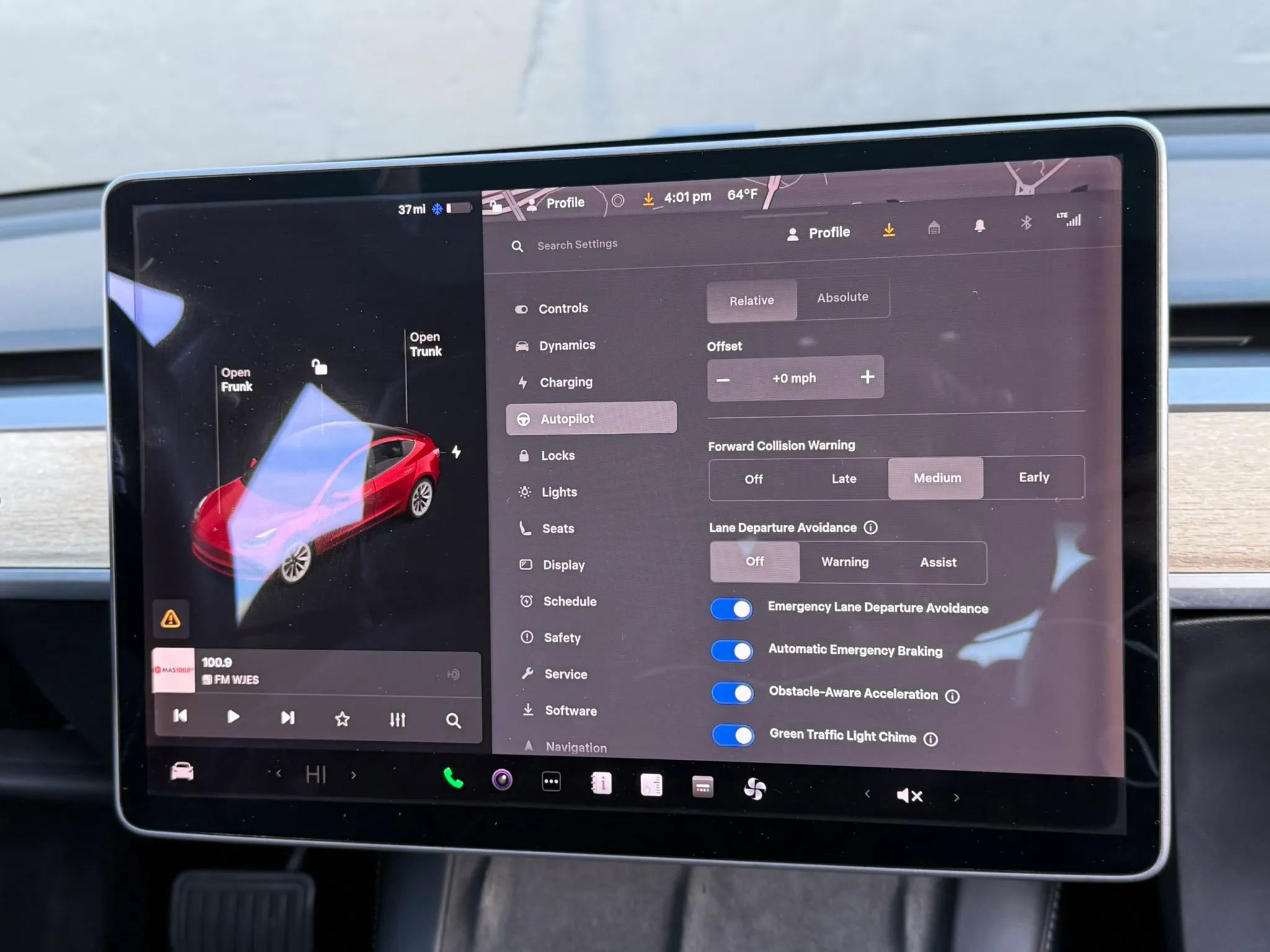 Used 2021 Tesla Model 3 Standard Range Plus image 18