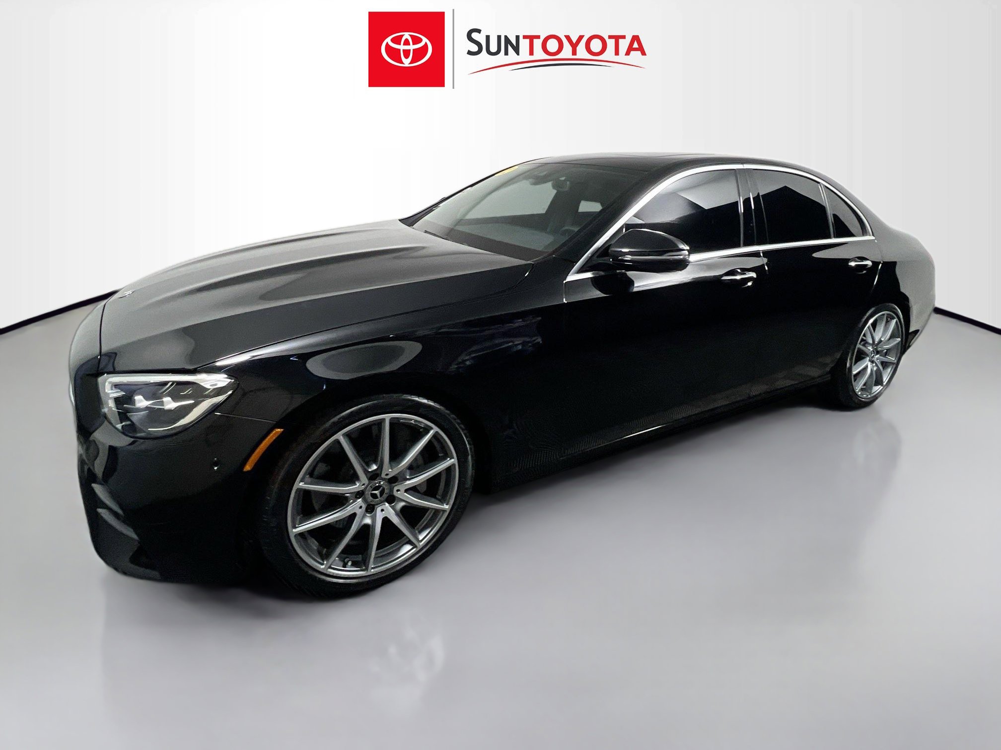 Used 2022 Mercedes-Benz E 350 Sedan image 9