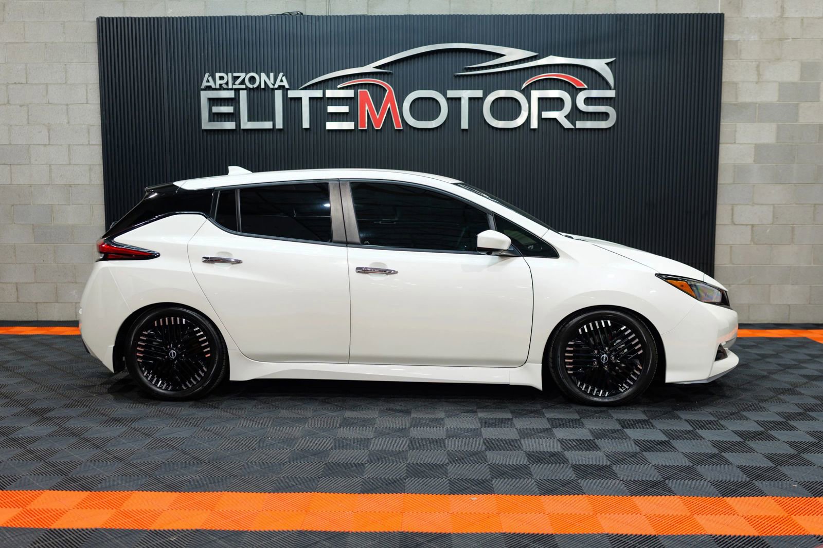 Used 2023 Nissan Leaf SV Plus image 9