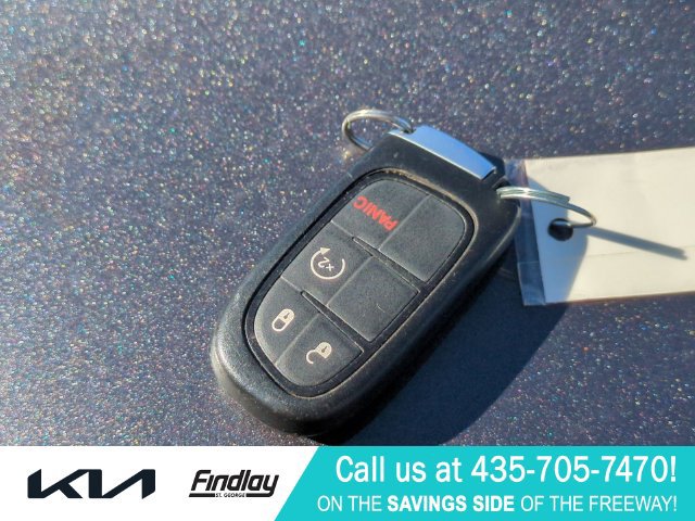 Used 2021 Jeep Cherokee Latitude Plus AWD/4WD image 33