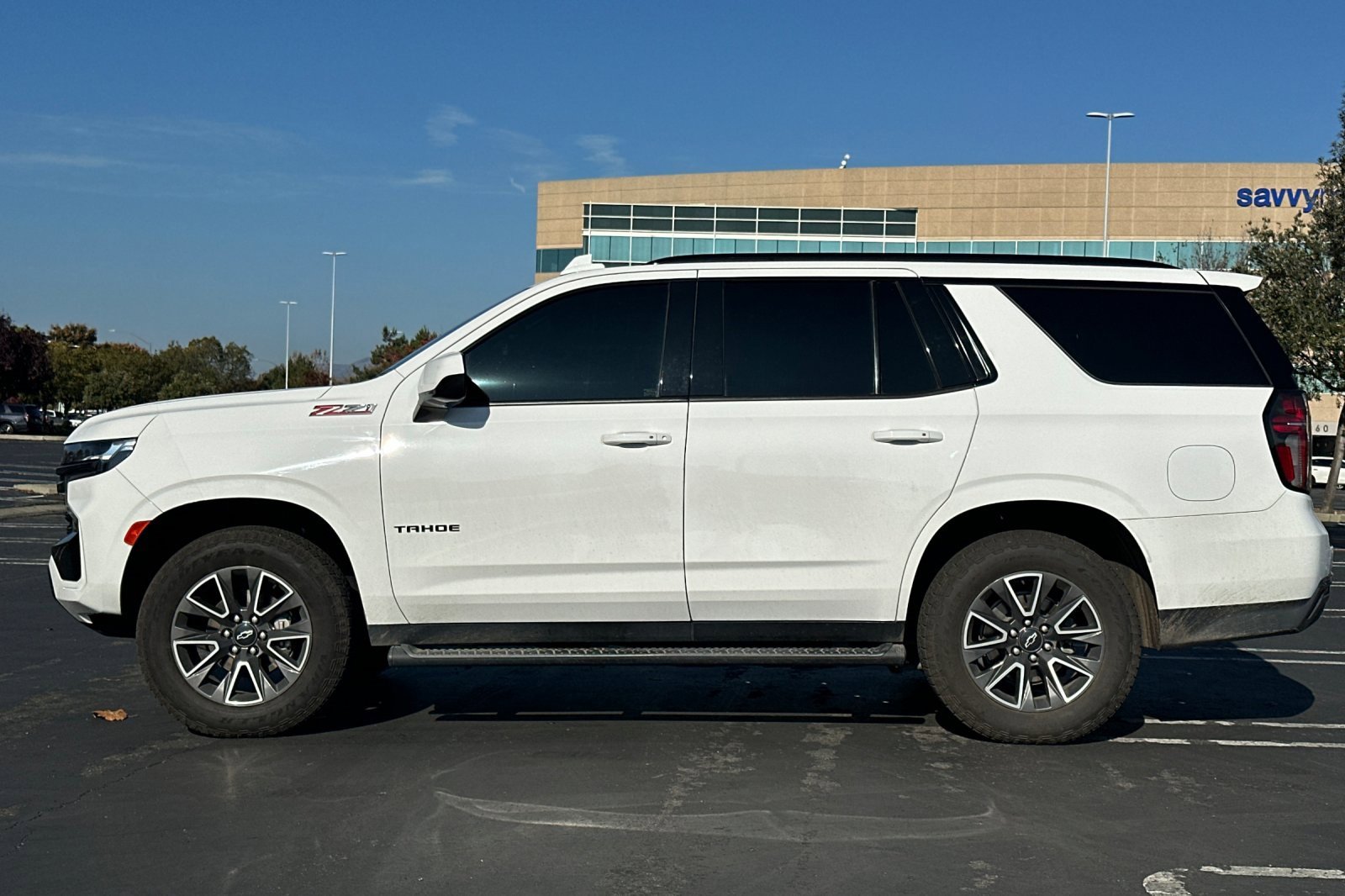 Used 2021 Chevrolet Tahoe Z71 w/ Rear Media and Nav Package image 7
