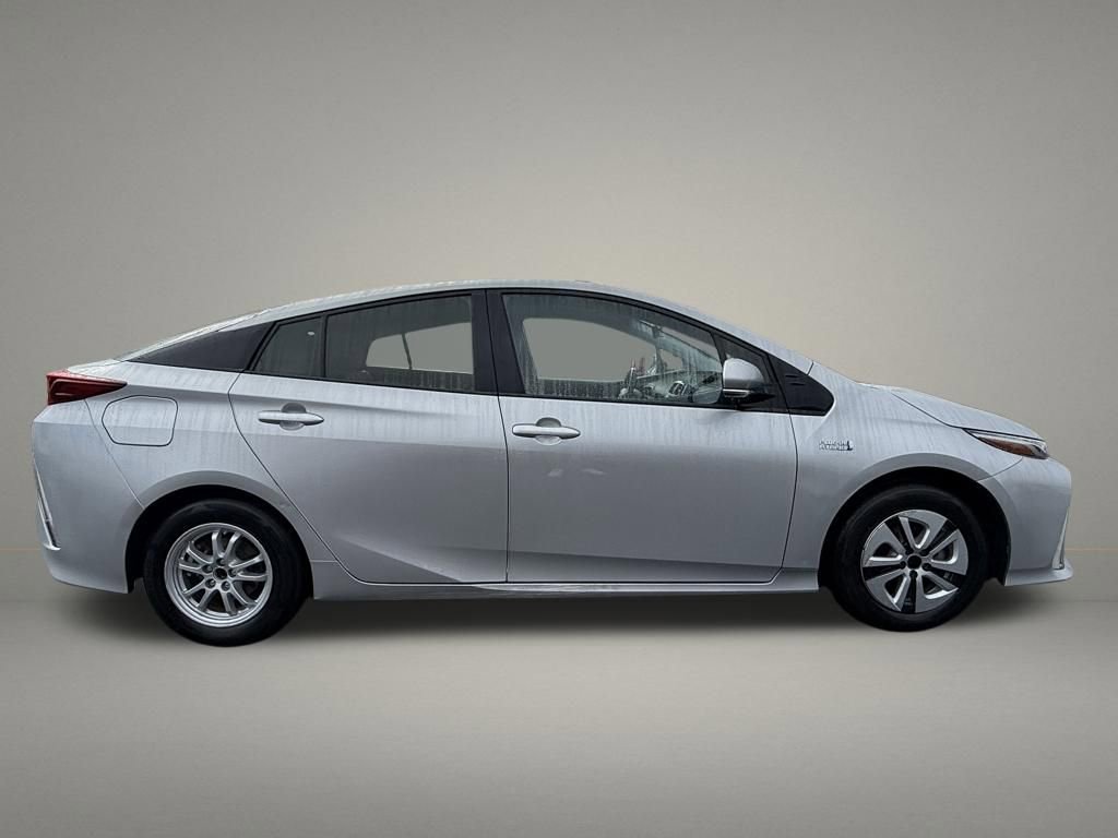 Used 2018 Toyota Prius Prime Plus FWD image 6
