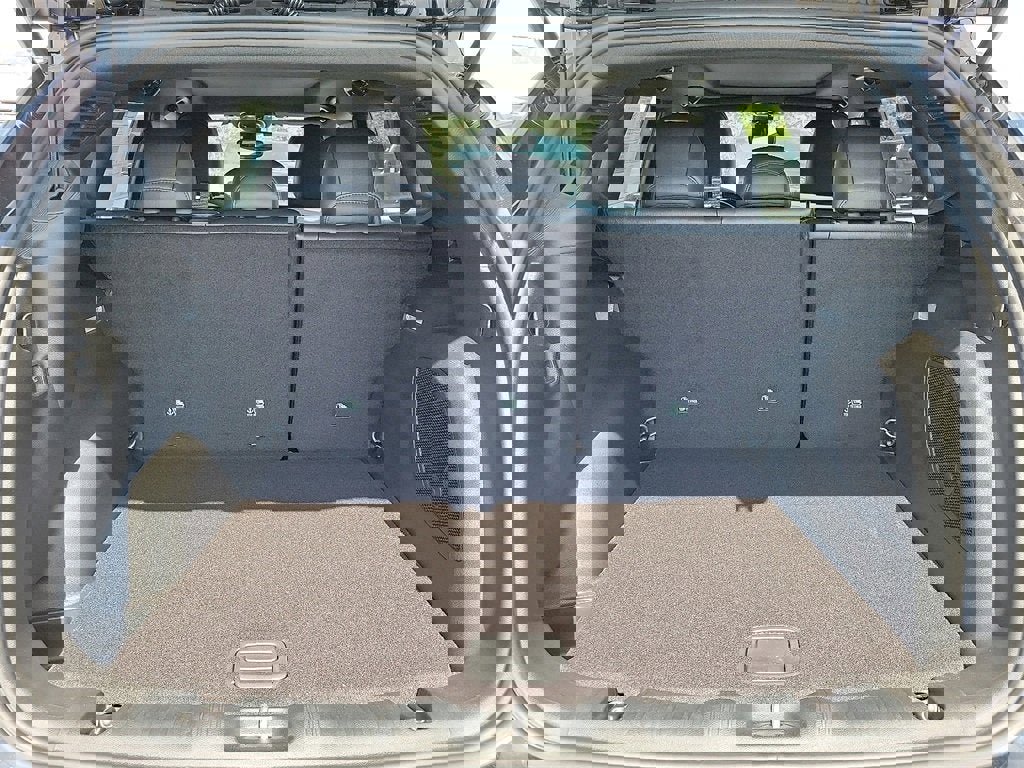 New 2026 Jeep Compass Latitude w/ Sun and Sound Group image 18