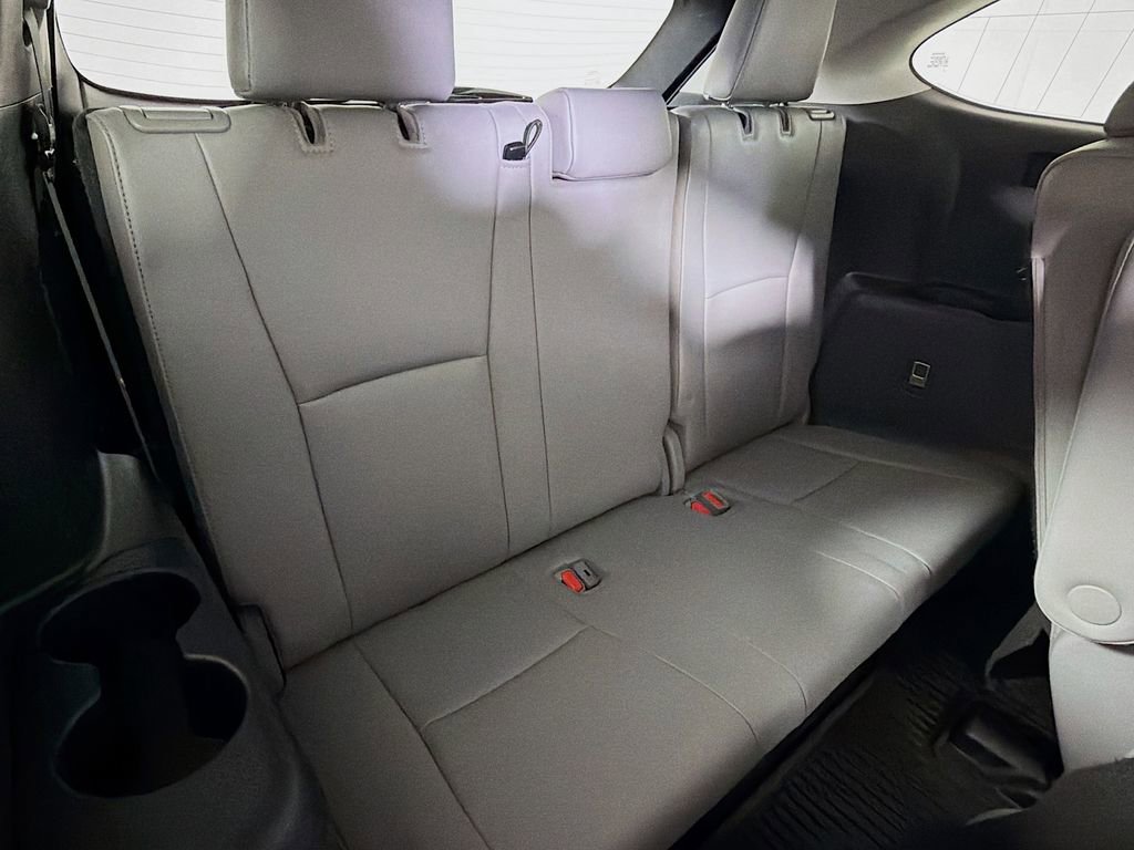 Used 2020 Toyota Highlander Platinum image 24