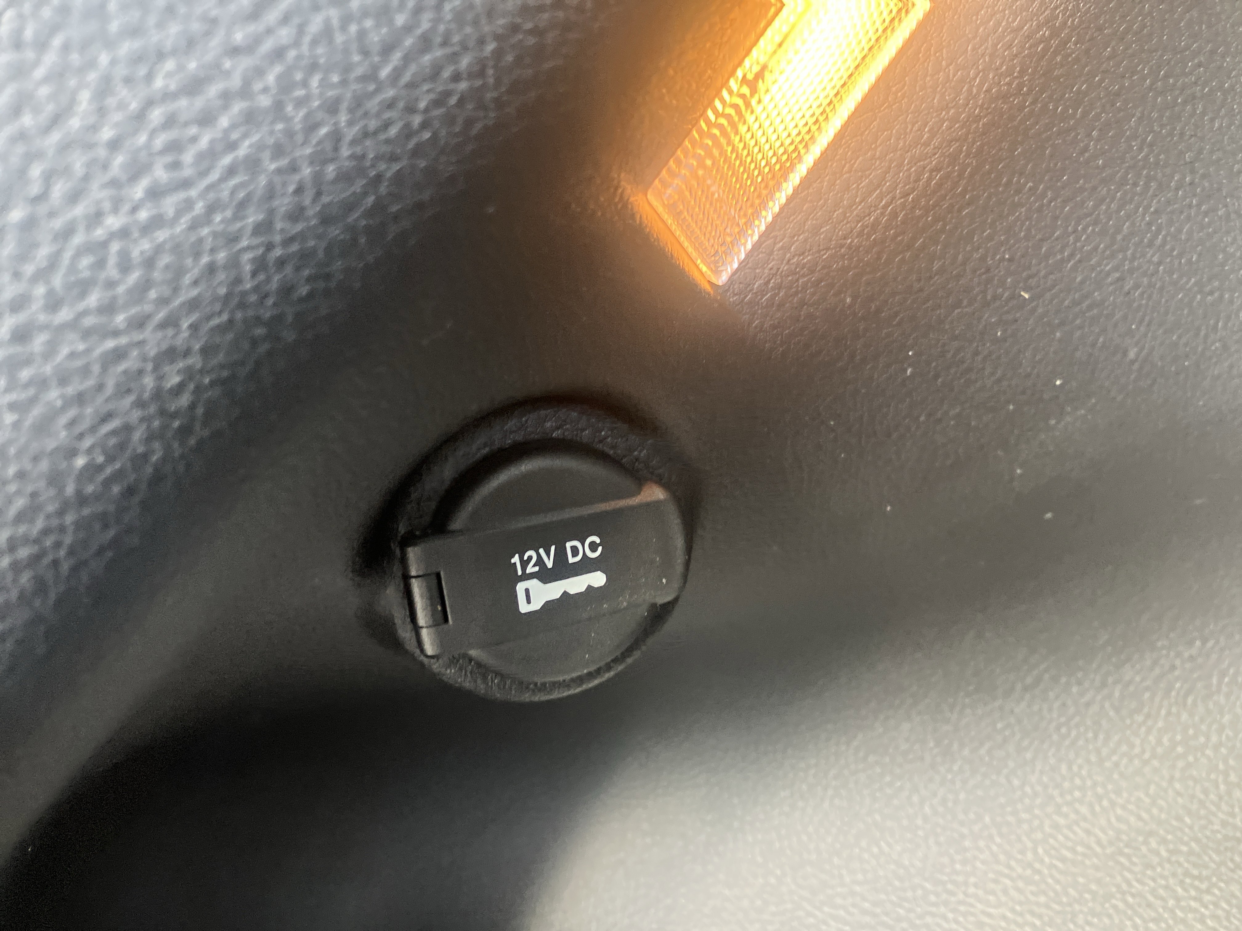 Used 2022 Jeep Compass Latitude w/ Sun and Sound Group AWD/4WD image 13