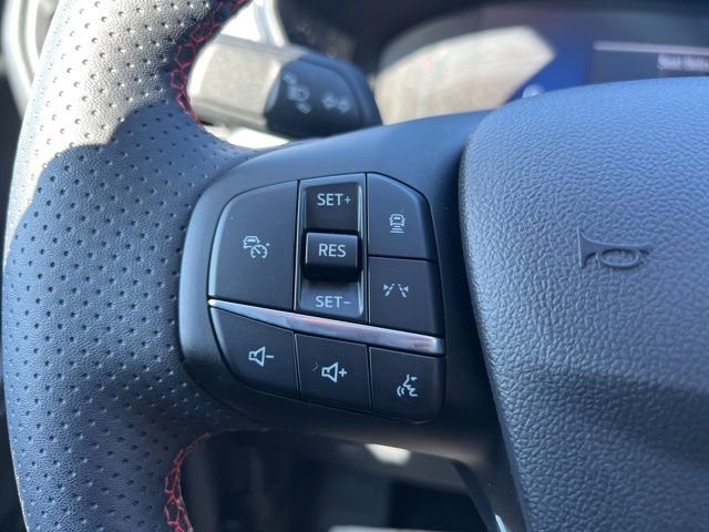 Certified 2024 Ford Escape ST-Line Select w/ Tech Pack #1 AWD/4WD image 9