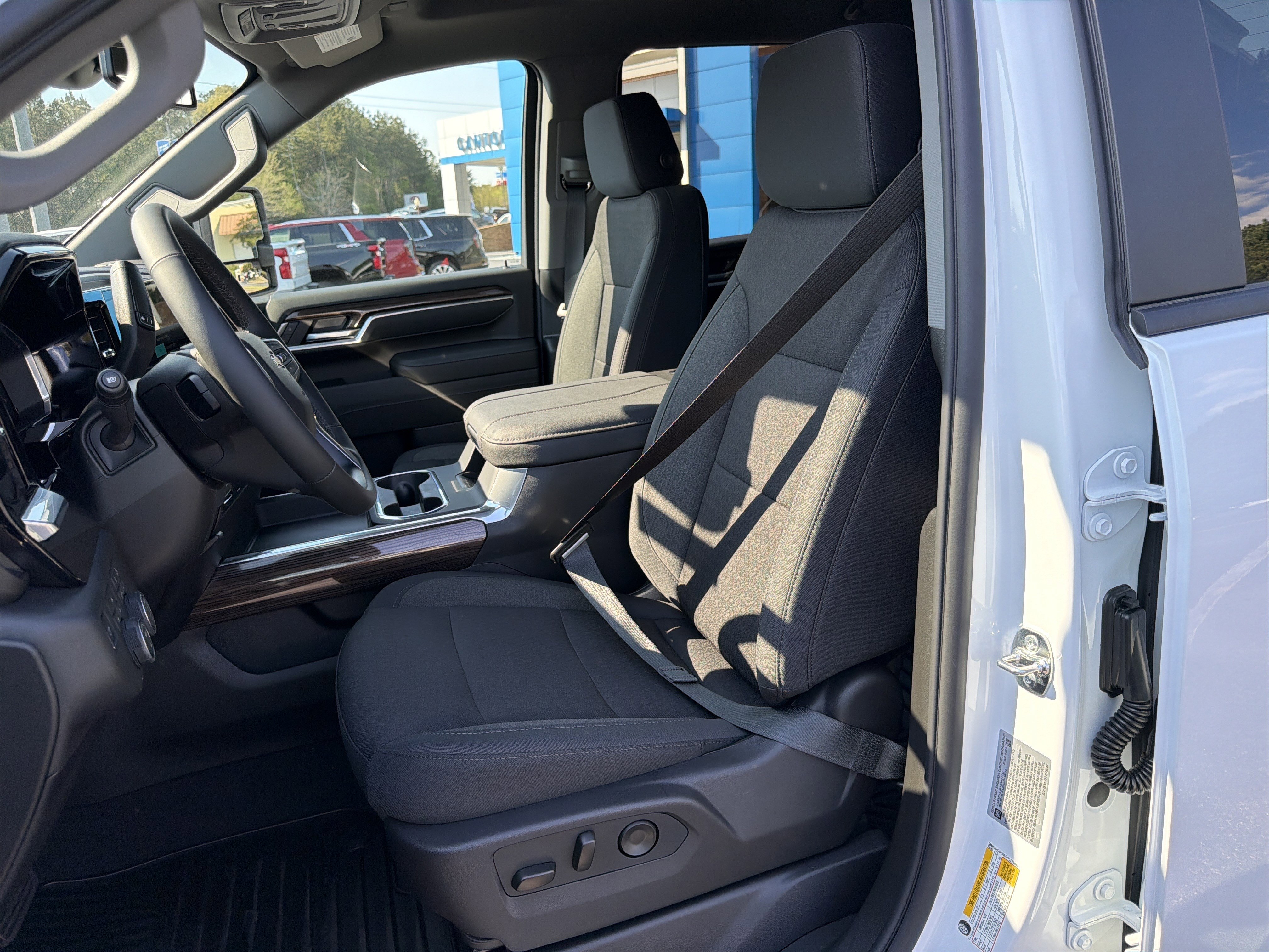New 2026 Chevrolet Silverado 2500 LT w/ True North Edition image 9