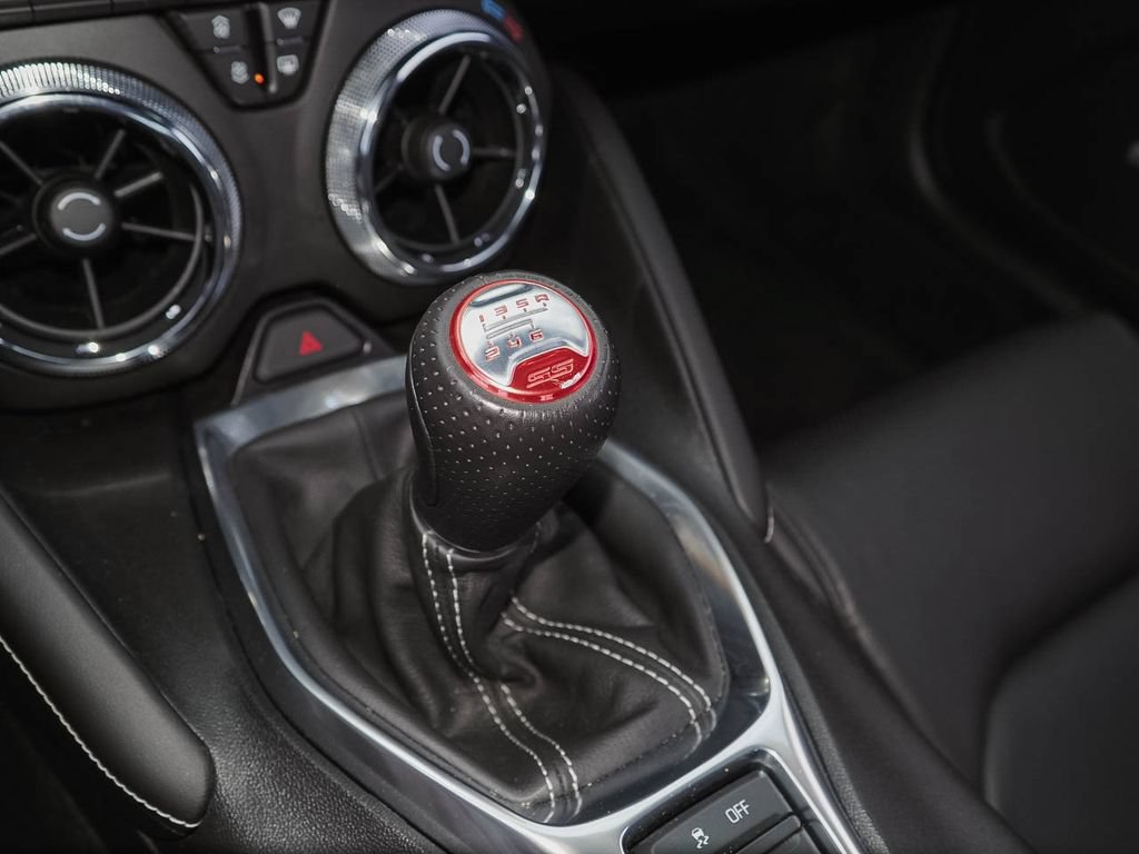 Used 2016 Chevrolet Camaro SS RWD image 15