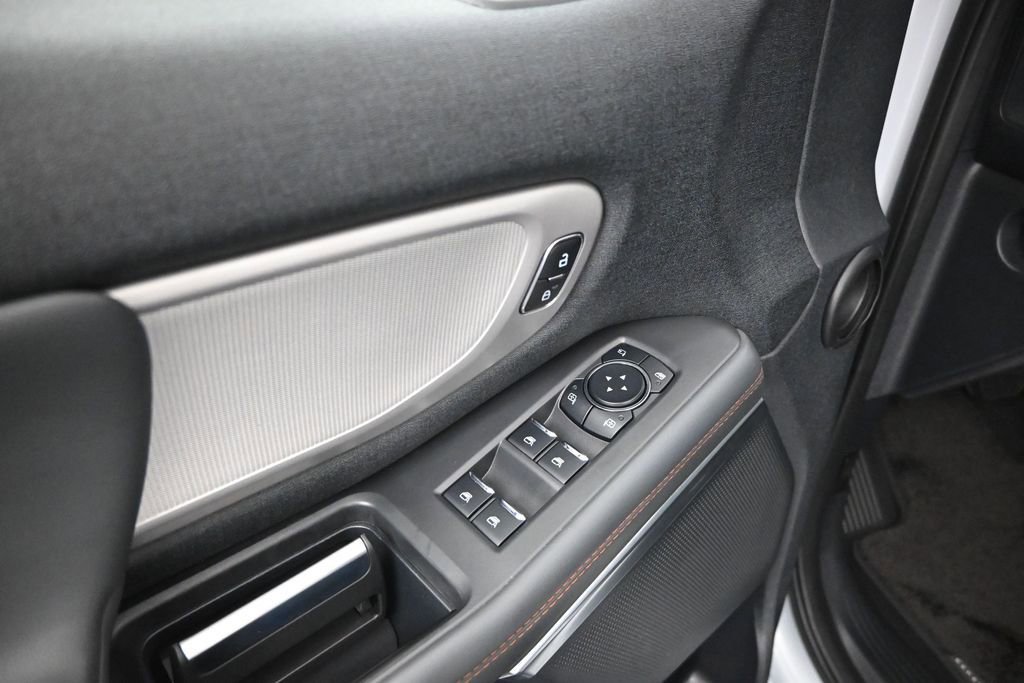 Used 2025 Ford Expedition Active AWD/4WD image 18